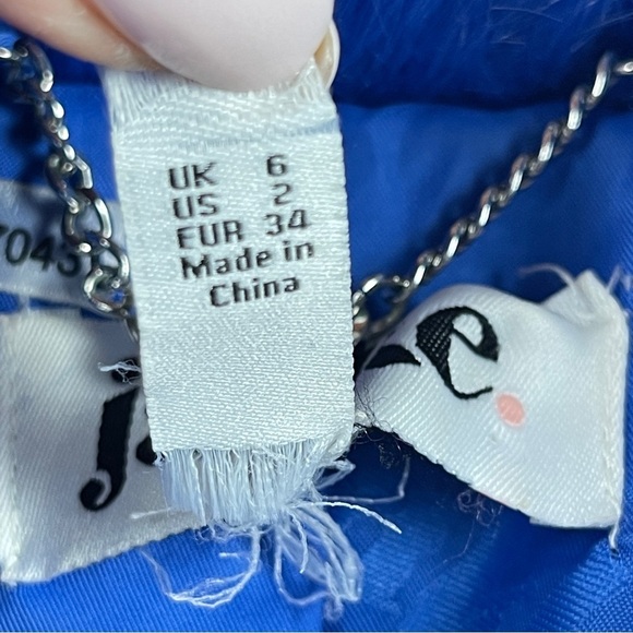 Jakke Women's Blue Faux Fur Coat "vegan vibes" size 2 trendy colorful oversized - Picture 8 of 8